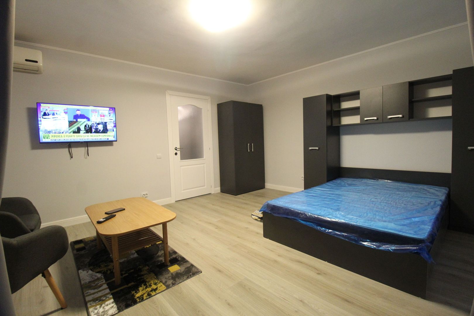 Studio- prima inchiriere - Piata Alba Iulia - Decebal - vedere Rond - Poză 1