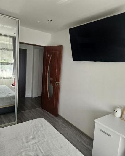 Apartament 3 camere Decomandat - Poză 13