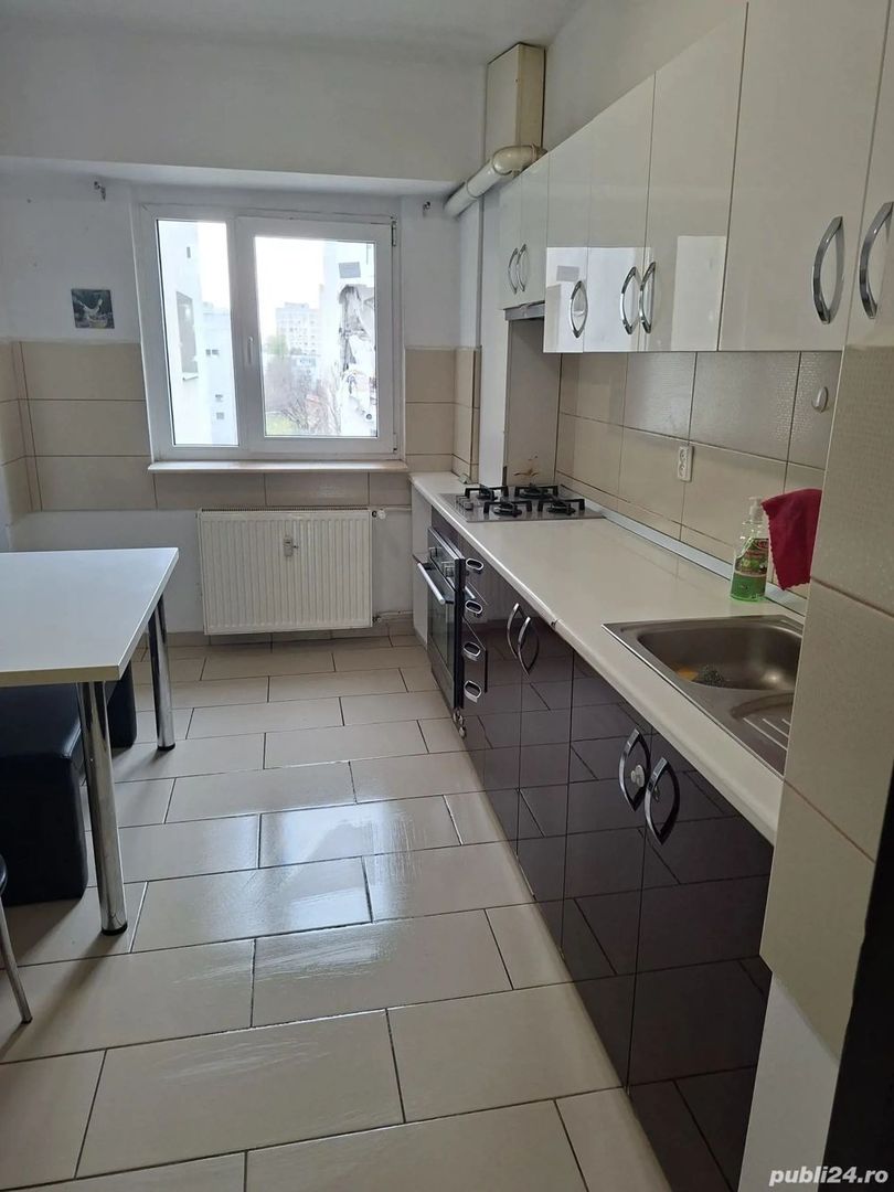 Apartament de închiriat 3 camere Sebastian - Poză 3