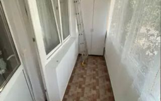 Apartament de Inchiriat 3 camere Titan + Parcare - Poză 6