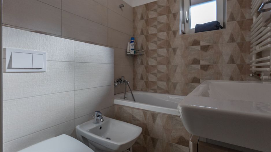 De Vanzare | Vila Lux | Teren 1000 mp | 226mp utili | 3 Bai | Garaj - Poză 15