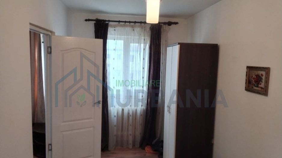 Apartament 2 camere de vânzare în Tătărași, lângă Complex Ciurchi - Poză 4