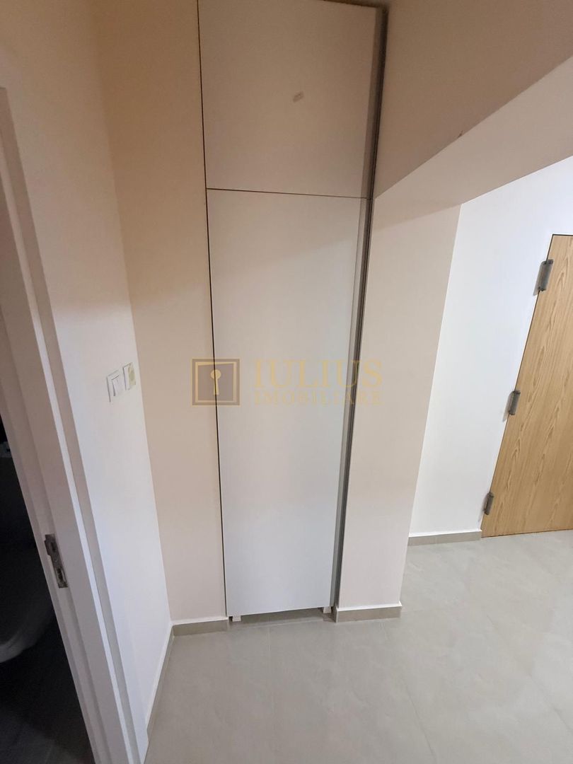 Recent renovat| 2 camere| garaj, et.2| lift| balcon 12 mp. - Poză 14