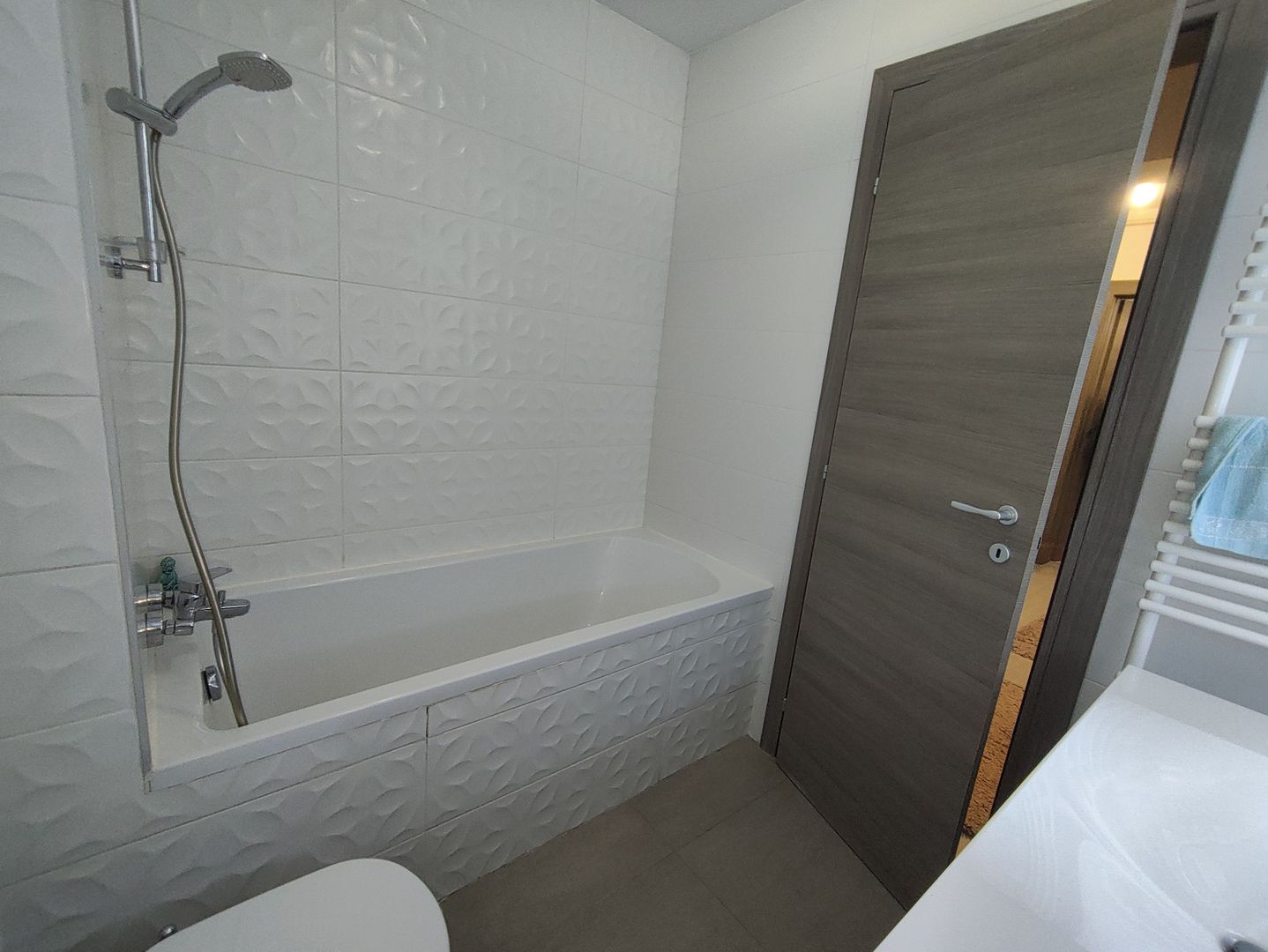 2 Camere Parcare Supraterana 21 Residence Disponibil Imediat - Poză 4