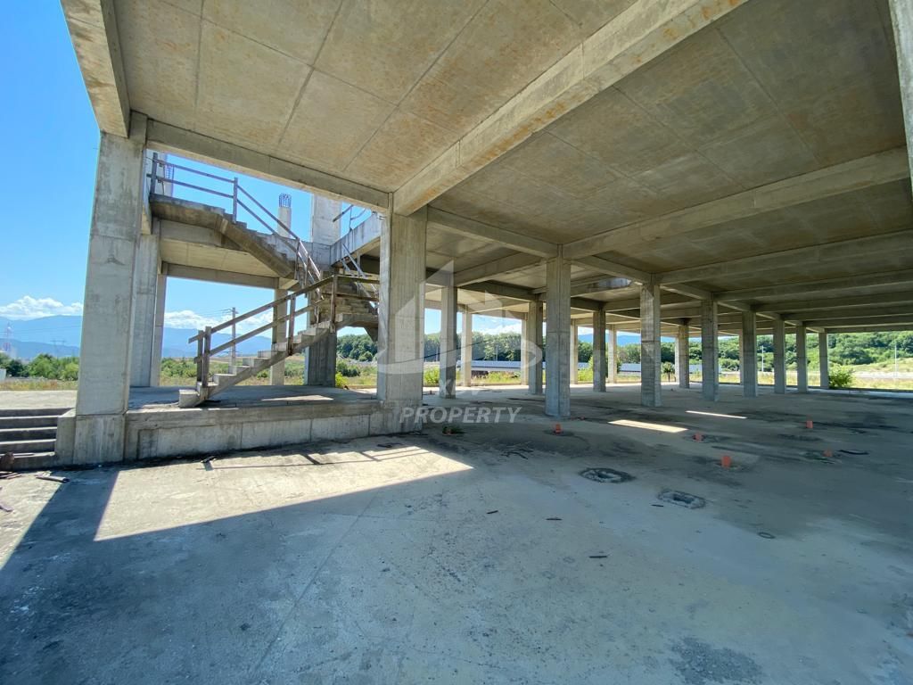 Constructie 3707 mp + Teren intravilan 8828 mp Sibiu /Selimbar - Poză 7