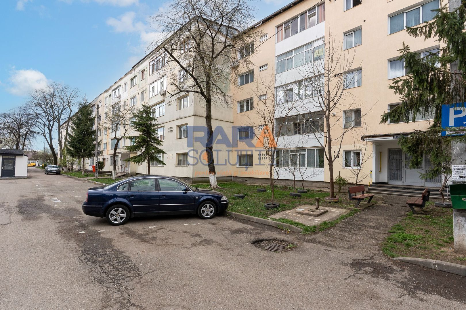 Apartament 3 camere, două băi - Str. Bogdan Dragoș - Poză 1