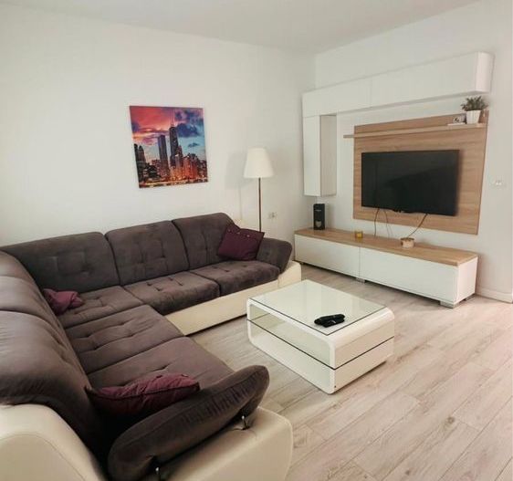 Garsoniera de inchiriat Plazza Exigent si Boxa de inchiriat - Poză 1