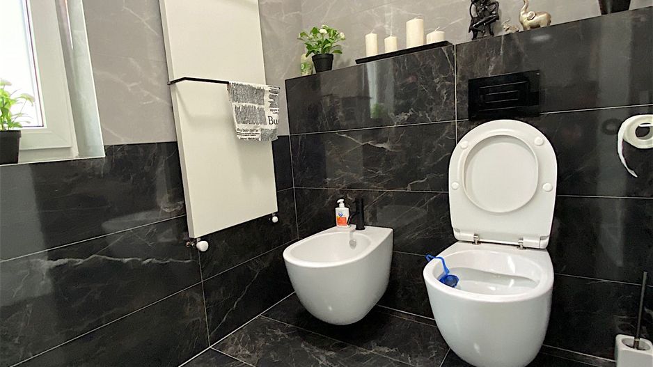 Vila deosebita cu piscina zona Dumbravita - Poză 12