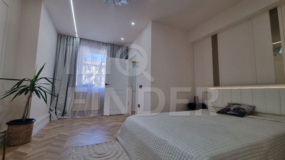 Vanzare Apartament ultrafinisat central - Poză 7