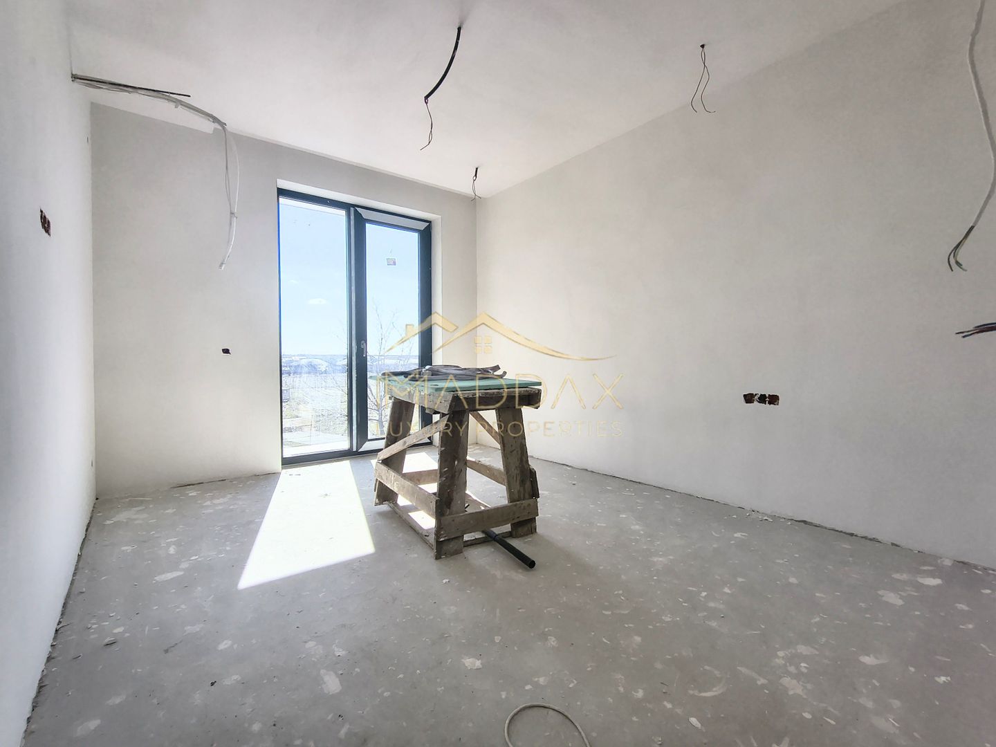 Vila cu 6 camere // 190mp // teren 300mp // Tunari - Poză 12