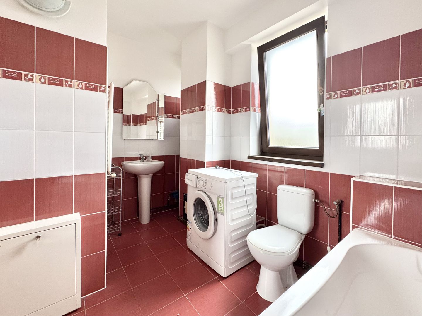 Apartament confortabil cu 1 cameră și balcon – Zona Bucovinei - Poză 12