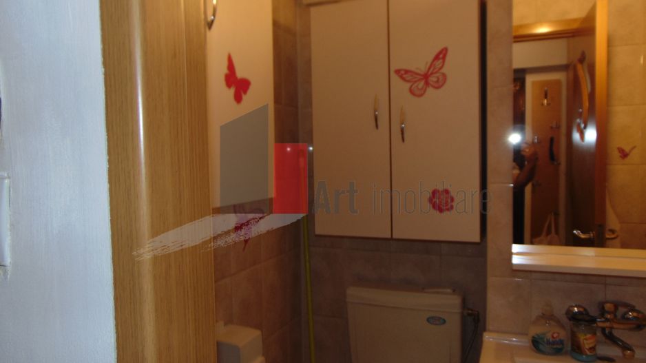 Apartament cu o camera, garsoniera Titan metrou - Poză 6