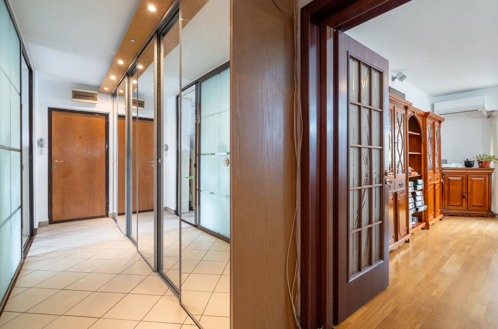 COMISION 0% - Apartament cu 4 camere Calea Calarasi - vedere laterala - Poză 4