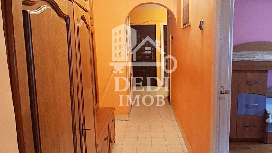 Apartament cu 3 camere de inchiriat zona Decebal, Oradea - Poză 10