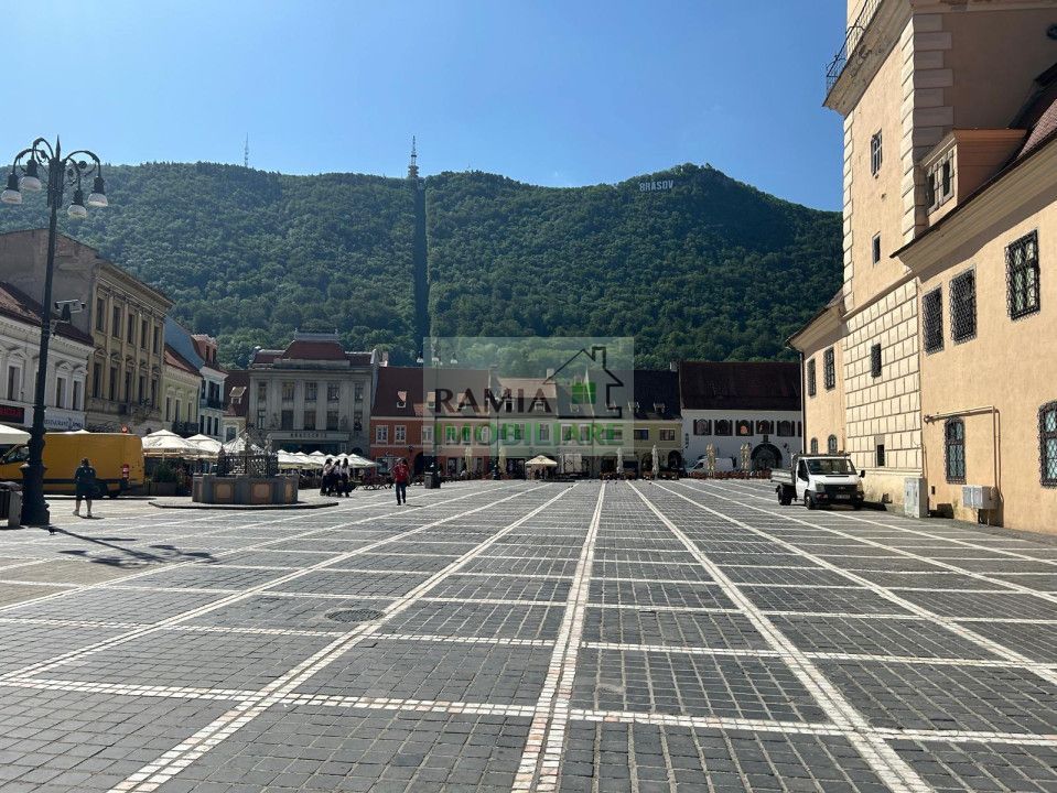 Apartament 2 camere de închiriat în Piața Sfatului, Centrul Istoric - Poză 2