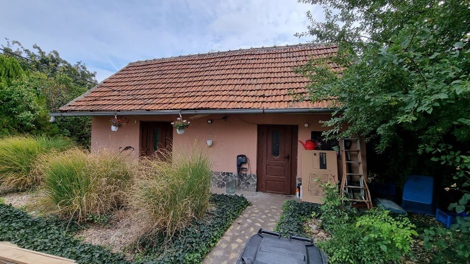Casă cu 3 camere, anexă și teren de 901 mp – Pecica, zonă centrală - Poză 2
