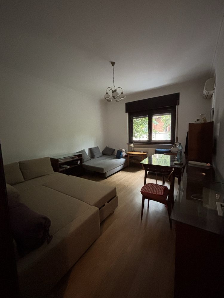 APARTAMENT  DEOSEBIT ZONA KISELEFF - Poză 2