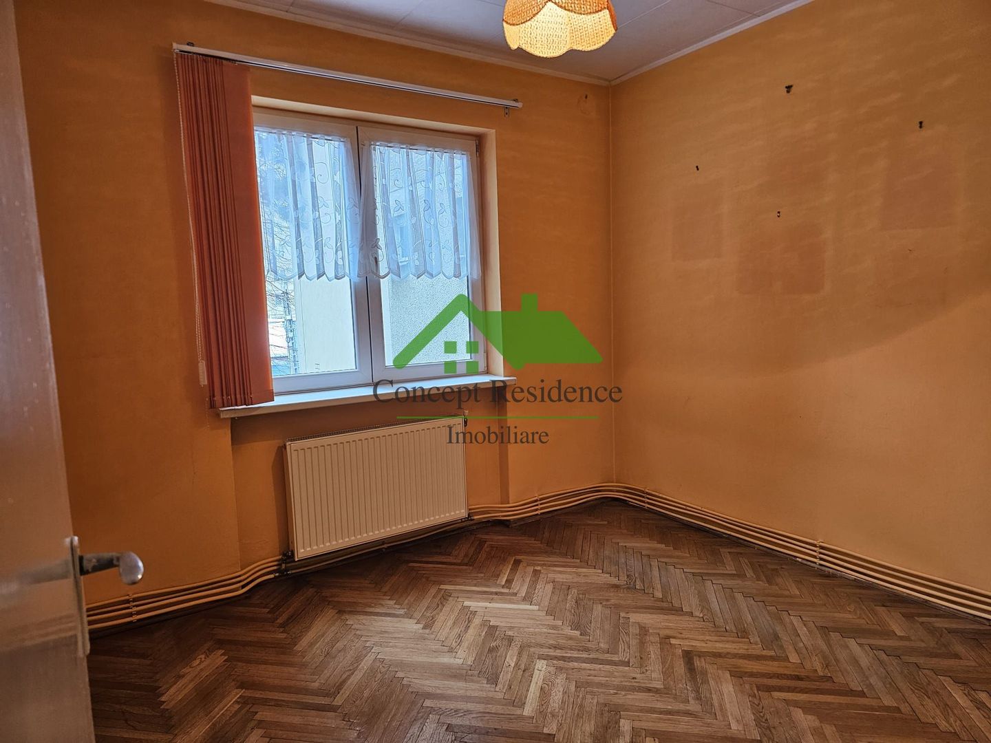 Apartament 4 camere +garaj– decomandat – str. Ioan Slavici, et.1 - Poză 5