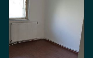 Agentia Europa vinde apartament 3 camere - Poză 1