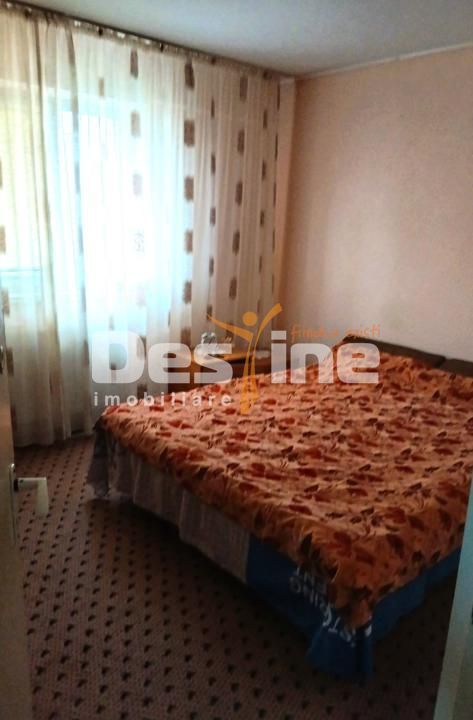 Apartament cu 3 camere de vanzare zona centrala - Poză 9