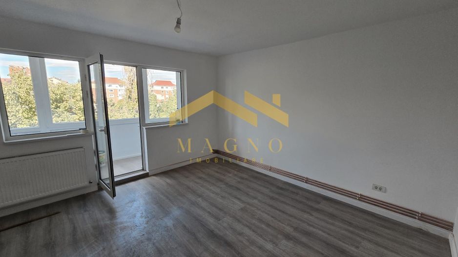 Apartament cu 4 camere de vanzare, Zona Malul Muresului/Praporgescu - Poză 2