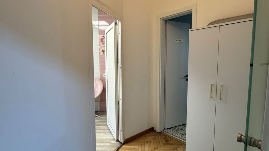 Apartament Victoriei, 79 mp, Parter - Potrivit Locuință sau Spațiu Comercial v19 - Poză 10