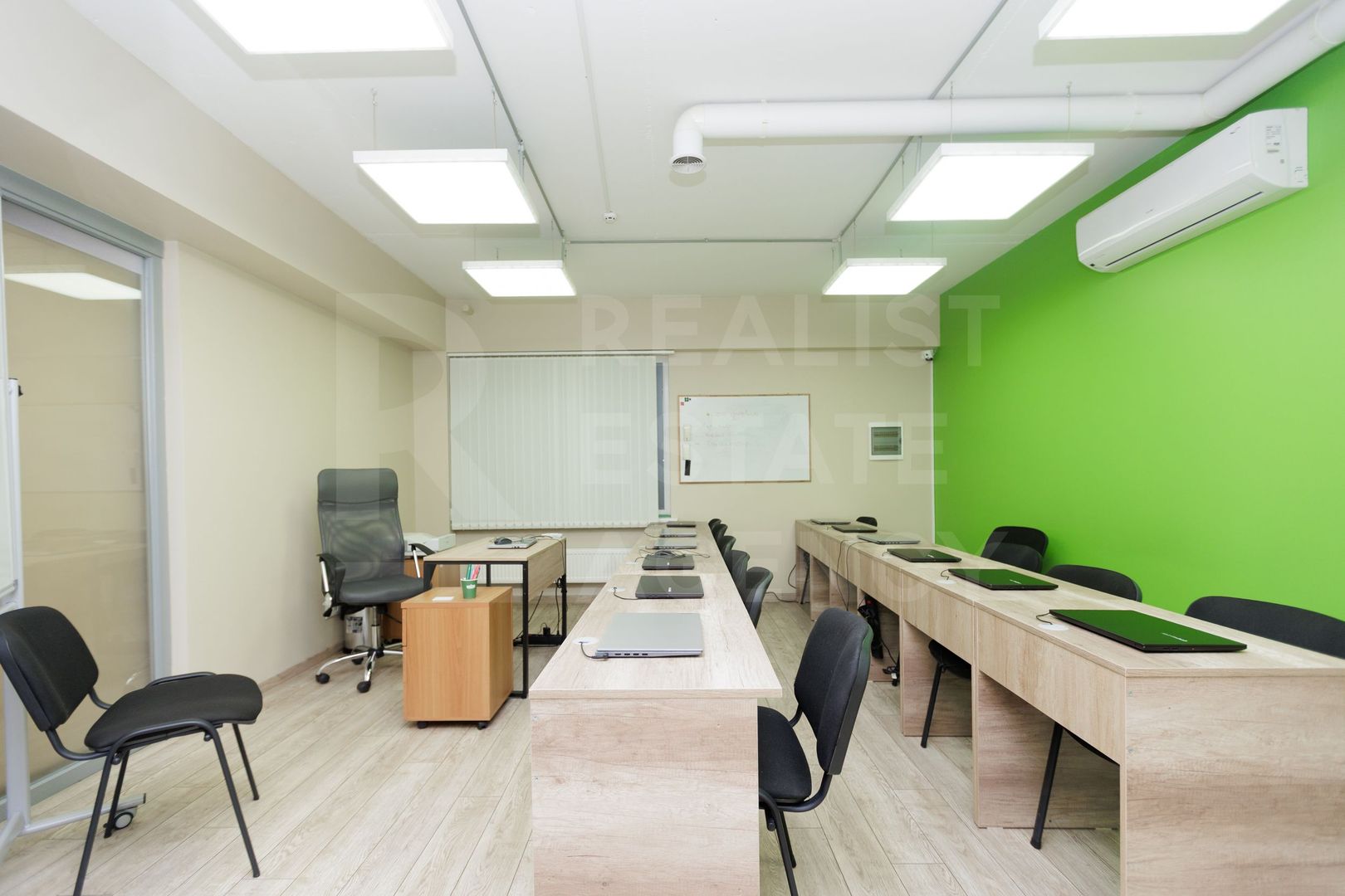 Chirie, oficiu 157 mp, strada București, Centru - Poză 9