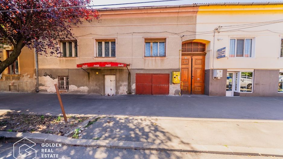 Casa individula cu 5 camere, zona central - Poză 1