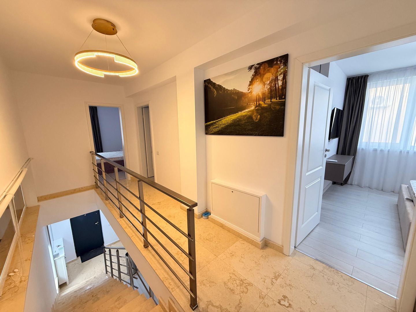 Vila Indivduala Aerocity Tunari - Poză 7