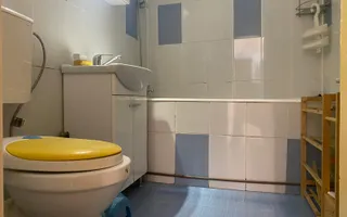 Micro 3, etajul 1! Vanzare apartament cu 3 camere, decomandat - Poză 12