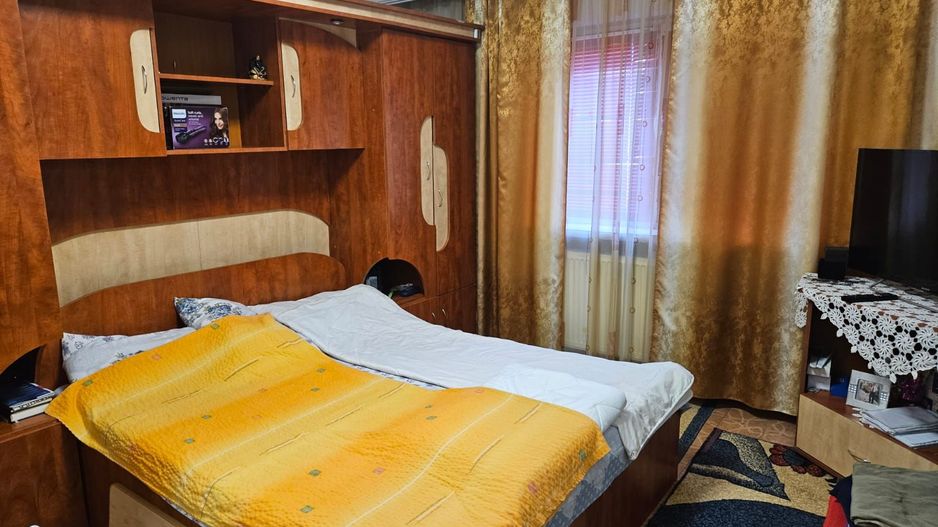 Vanzare apartament decomandat, Maracineni - Poză 3