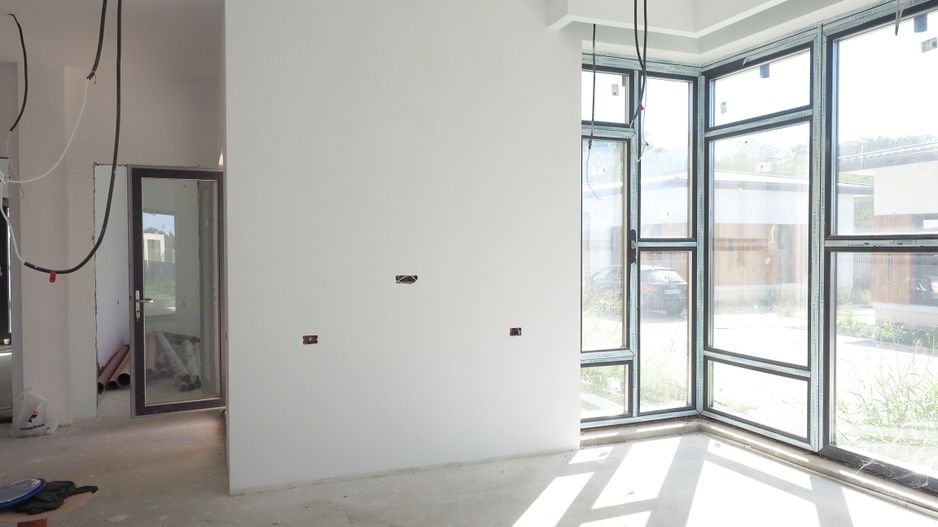 VANZARE CASA CU TEREN 800MP CORBEANCA PADURE - Poză 11