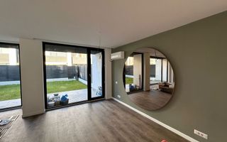 Vila de vanzare 5 camere ,4 bai, curte 85 mp zona Jollie Ville Pipera - Poză 7