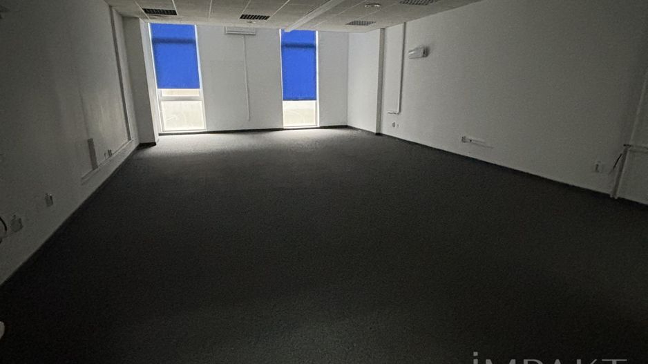 De închiriat spații moderne de birouri -Clădire centrala - Poză 11