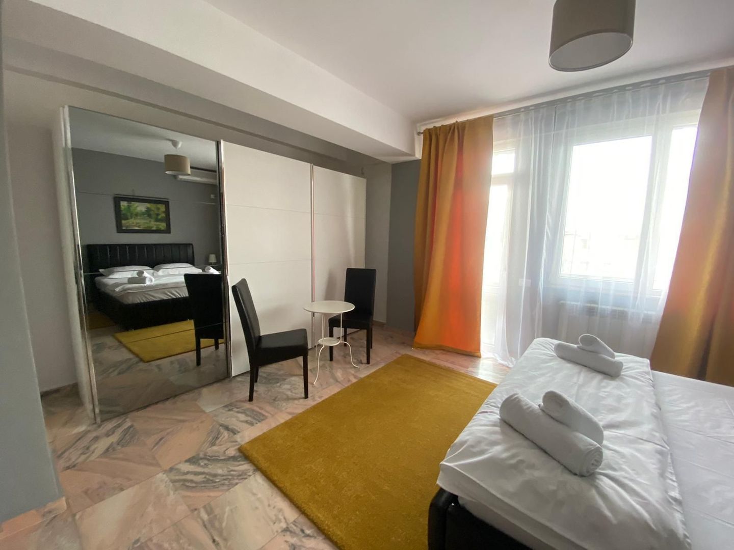 Apartament -220mp + terasa 200mp sector 4 Pasaj Marasesti an bloc 2000 - Poză 6