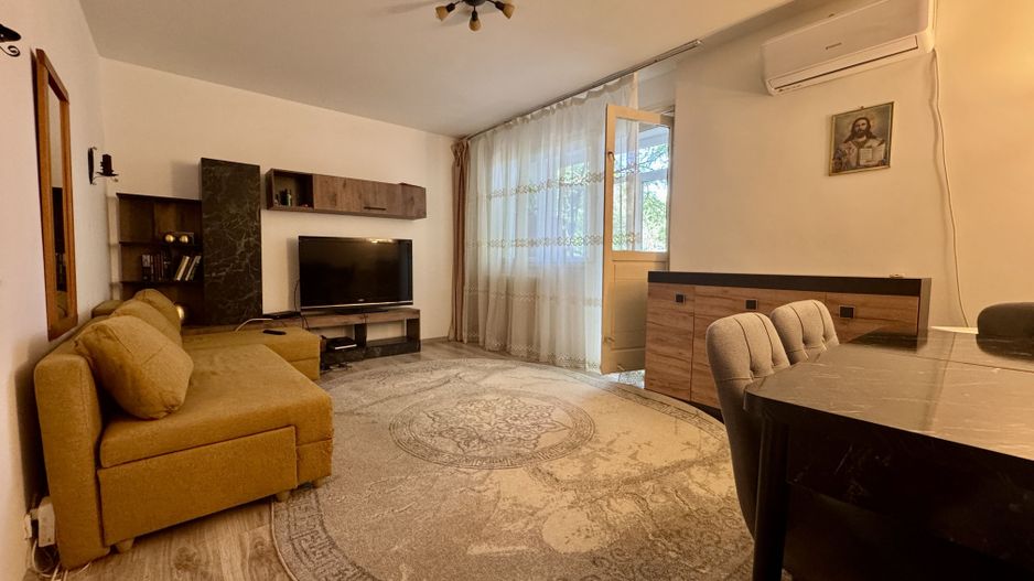 APARTAMENT 4 CAMERE | DECOMANDAT | DOMENII - Poză 1