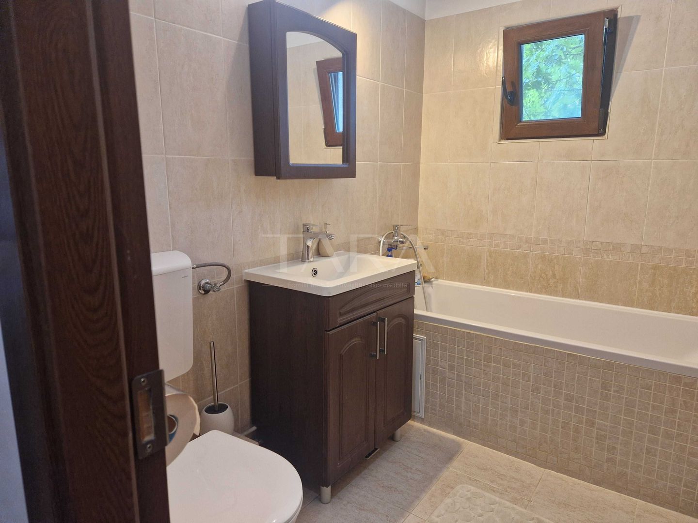 Apartament cu 2 camere decomandate, zona Între Lacuri. - Poză 7