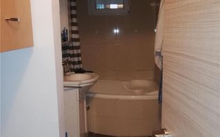 Vânzare apartament semidecomandat 4 camere cu centrală Bd. Obregia - Poză 7