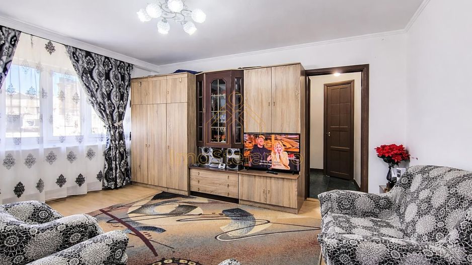 LOC DE PARCARE INCLUS Apartament 2 Camere Poarta 6 Lângă Liceul Blaga - Poză 3