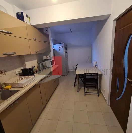 3 camere de inchiriat zona 1 Mai - Poză 5