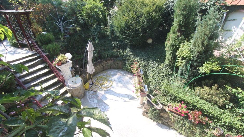 Casă / Vilă cu 8 camere de vânzare în zona Semicentral - Poză 70