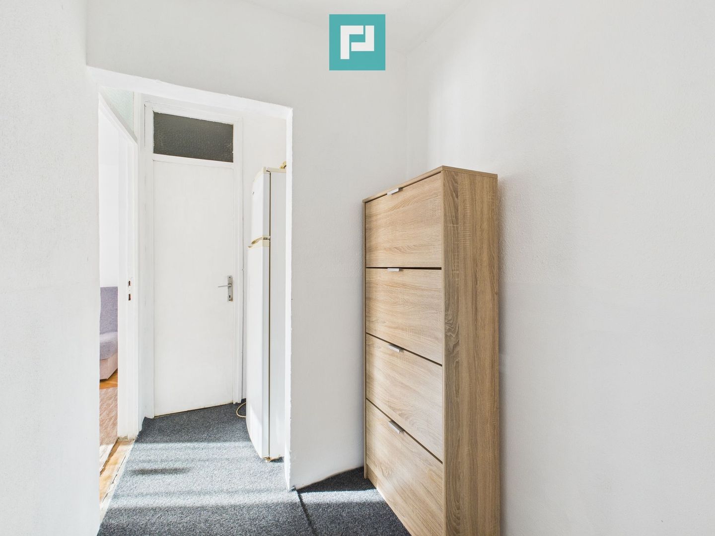 Apartament decomandat cu patru camere de inchiriat - Poză 11