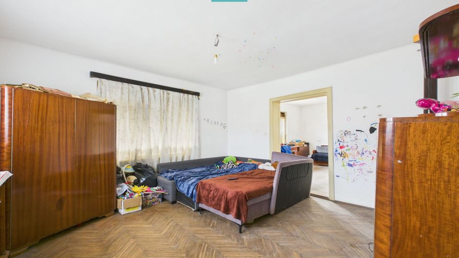 Casă cu teren de 1800 mp, în Buteni, Arad - Poză 14