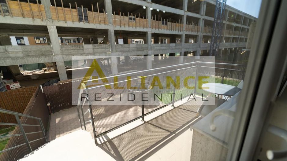 Apartament cu 200 mp TEREN - Mobilat si utilat -Metrou Berceni - Poză 12
