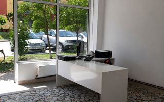 Spatiu comercial de inchiriat, 3 camere, 83 mp utili, vad bun, Sebes - Poză 2