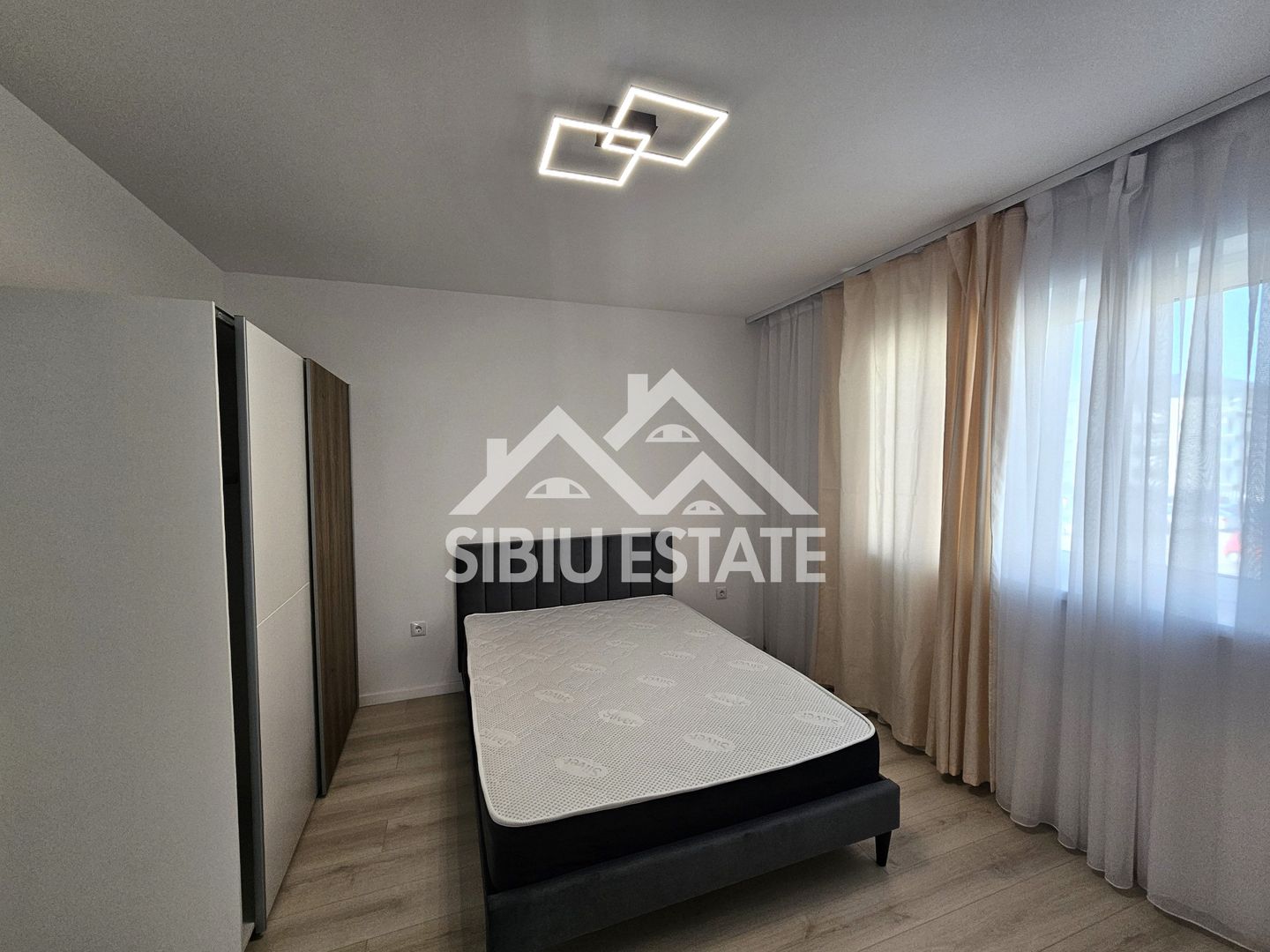 Casa de inchiriat 4 camere, 2 bai, confort nou - Poză 9