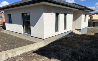 Casa 3 camere, 90 mp, zona Campenesti - Poză 1