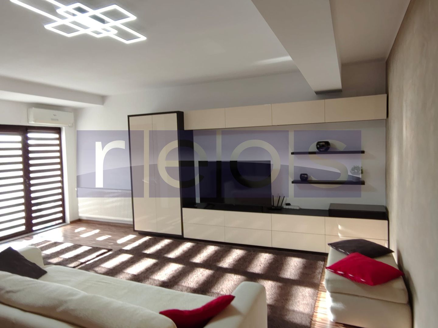 VANZARE 2 CAMERE I METROU I COMPLET UTILAT I LUJERULUI - PLAZA ROMANIA - Poză 3