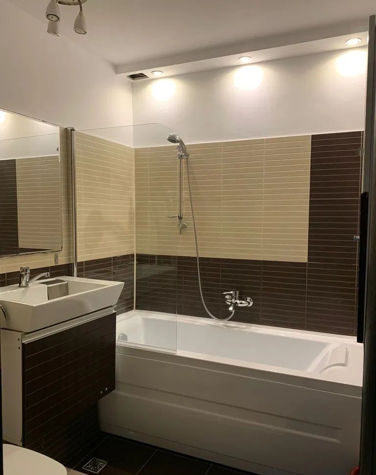 APARTAMENT 3 CAMERE MODERN & RENOVAT BLOC 1990 REABILITAT TERMIC 13 SEPTEMBRIE - Poză 6