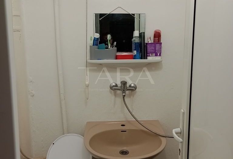 Garsonieră în zonă centrală, ideală pentru locuit sau investiție. - Poză 6